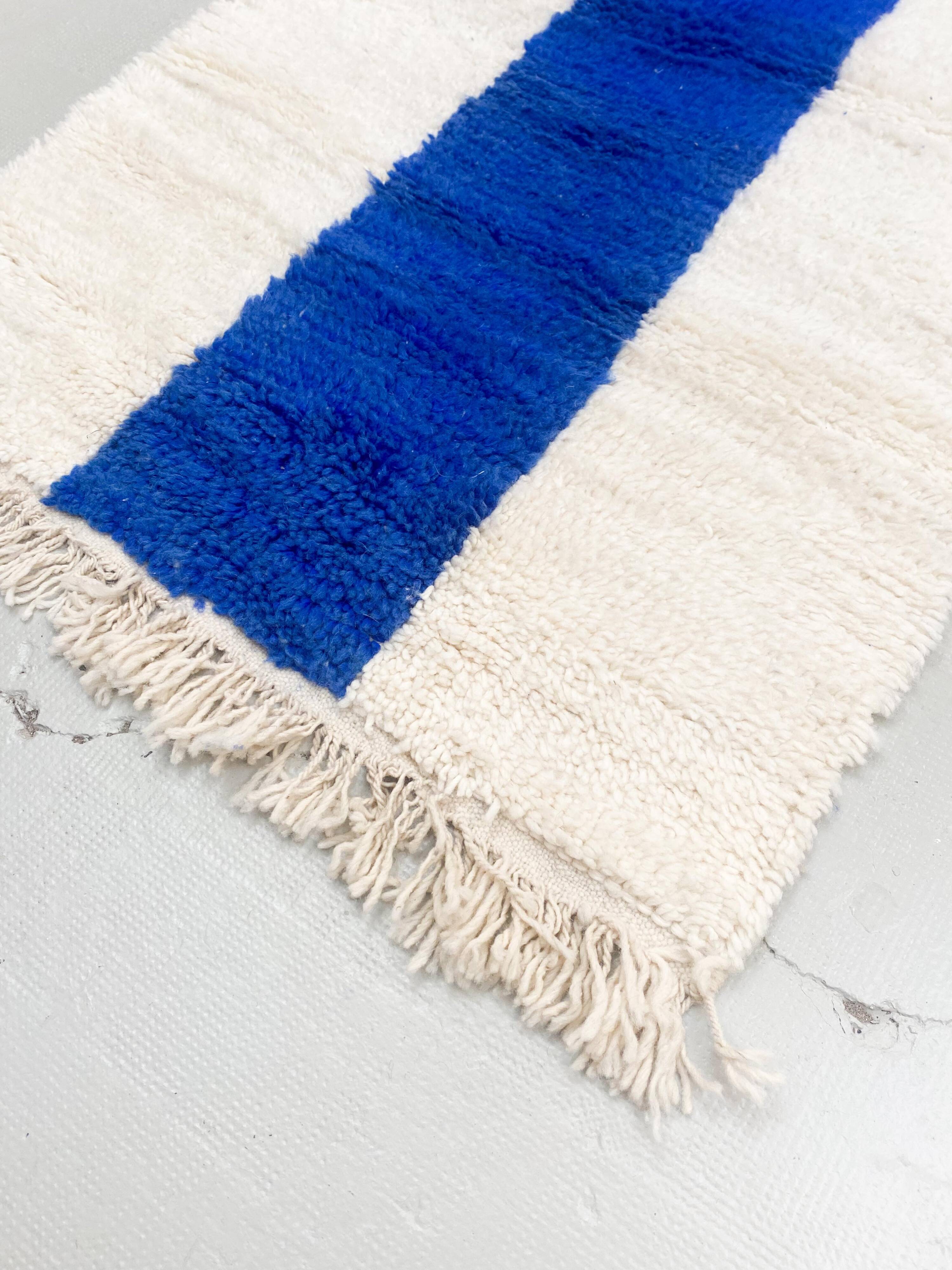 Beni Ouarain Moroccan Berber rug with majorelle blue patterns 1.55x0.96m