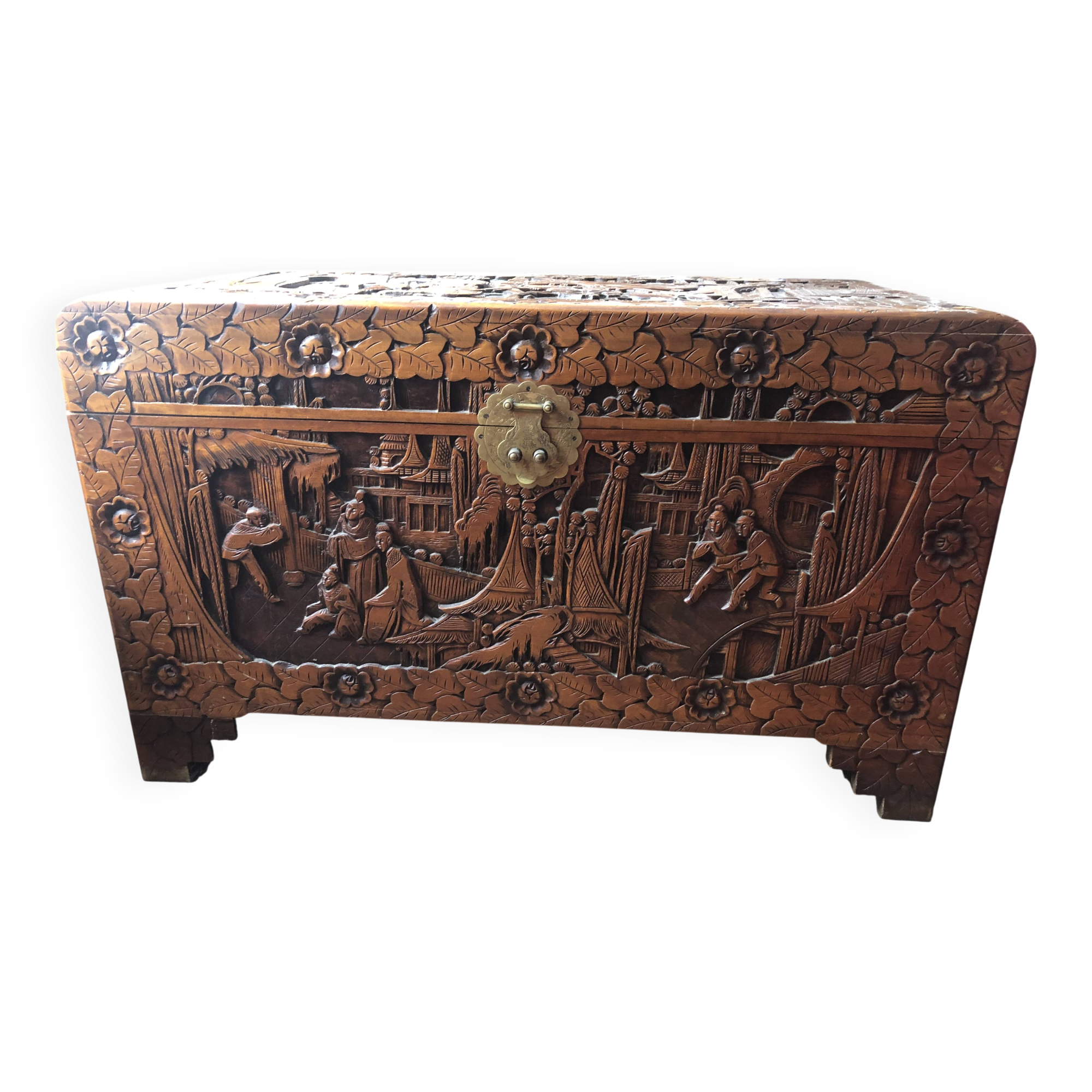 Asian carved mallet, made of camphor wood, from Hong Kong 100 X 52 X 60 cm