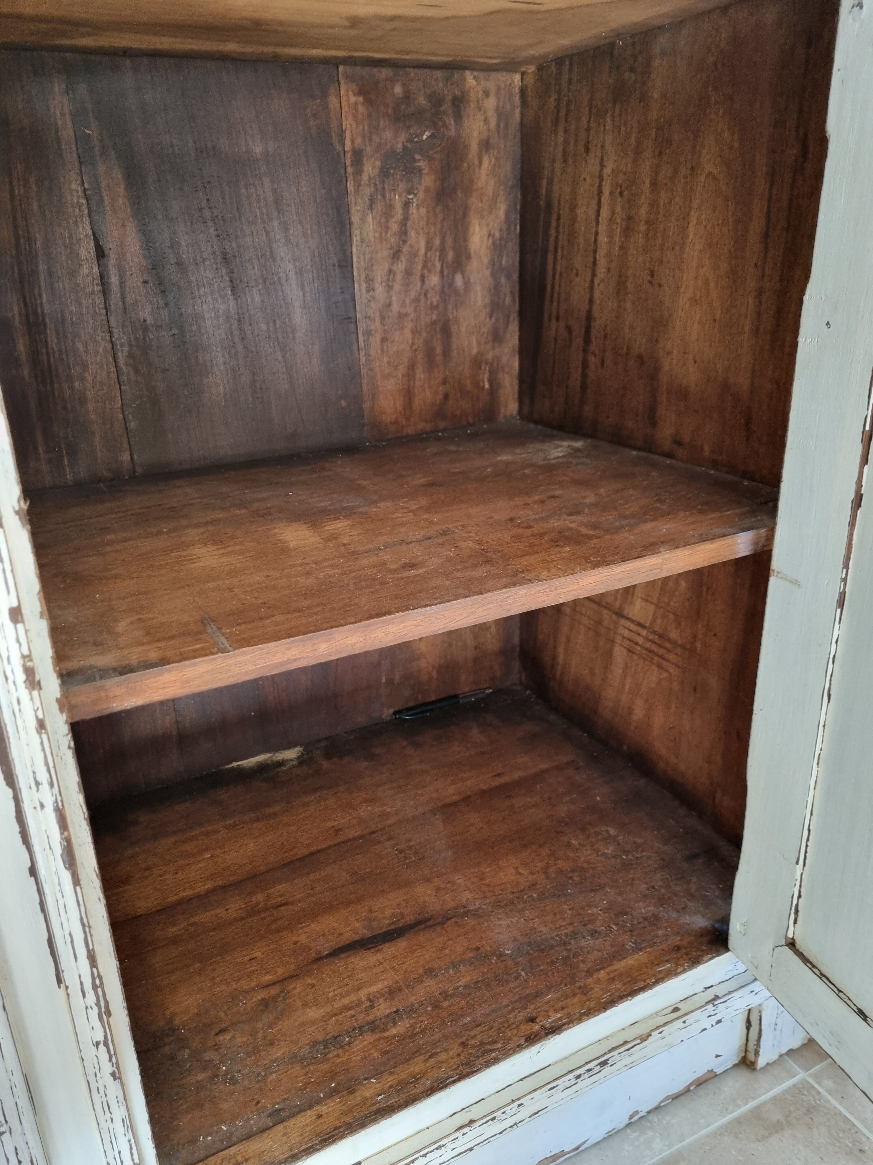 Shabby chic style bookcase