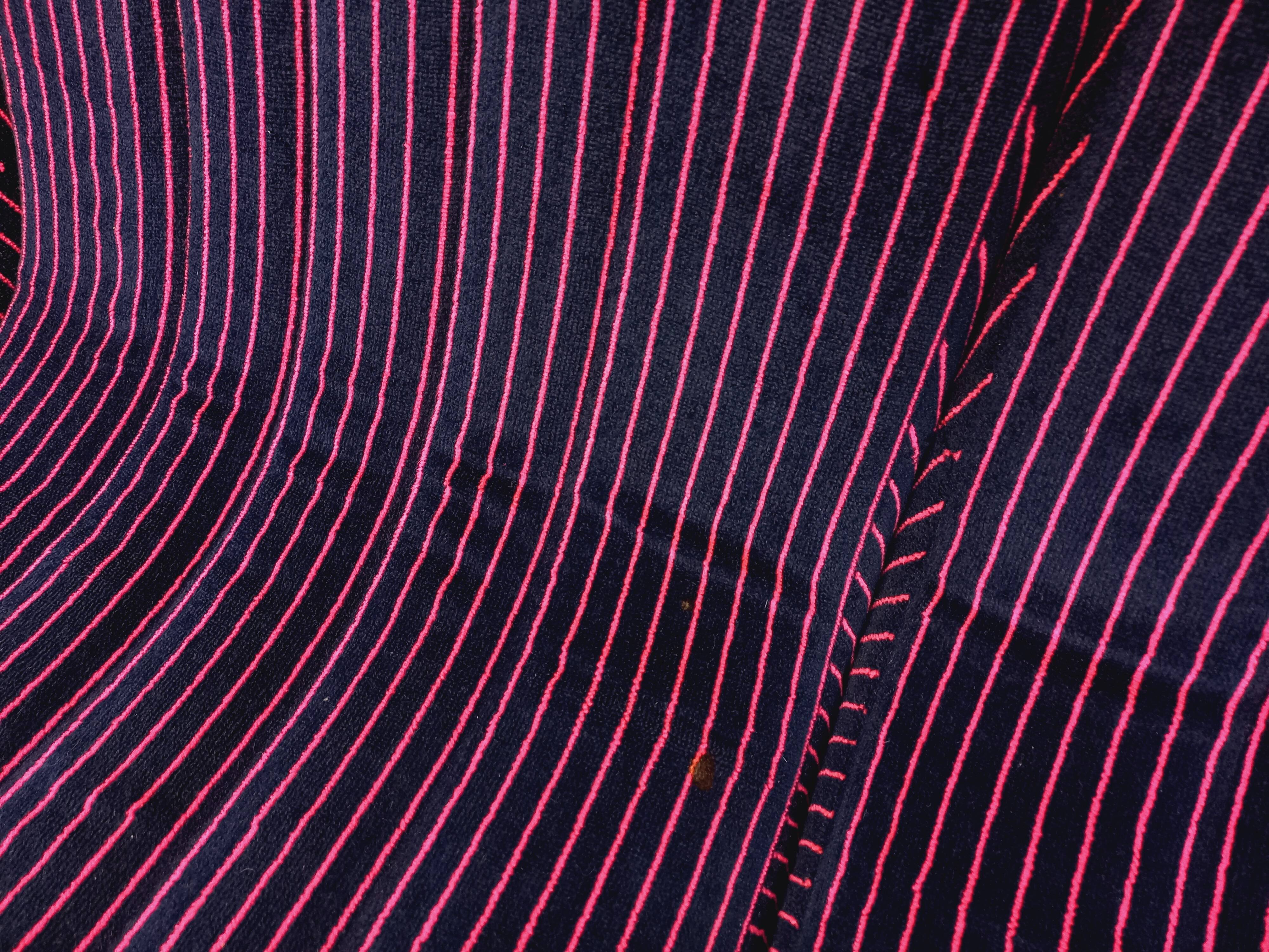 Vintage Snake modular sofa composed of 11 armchair modules and 3 velvet fabric poufs