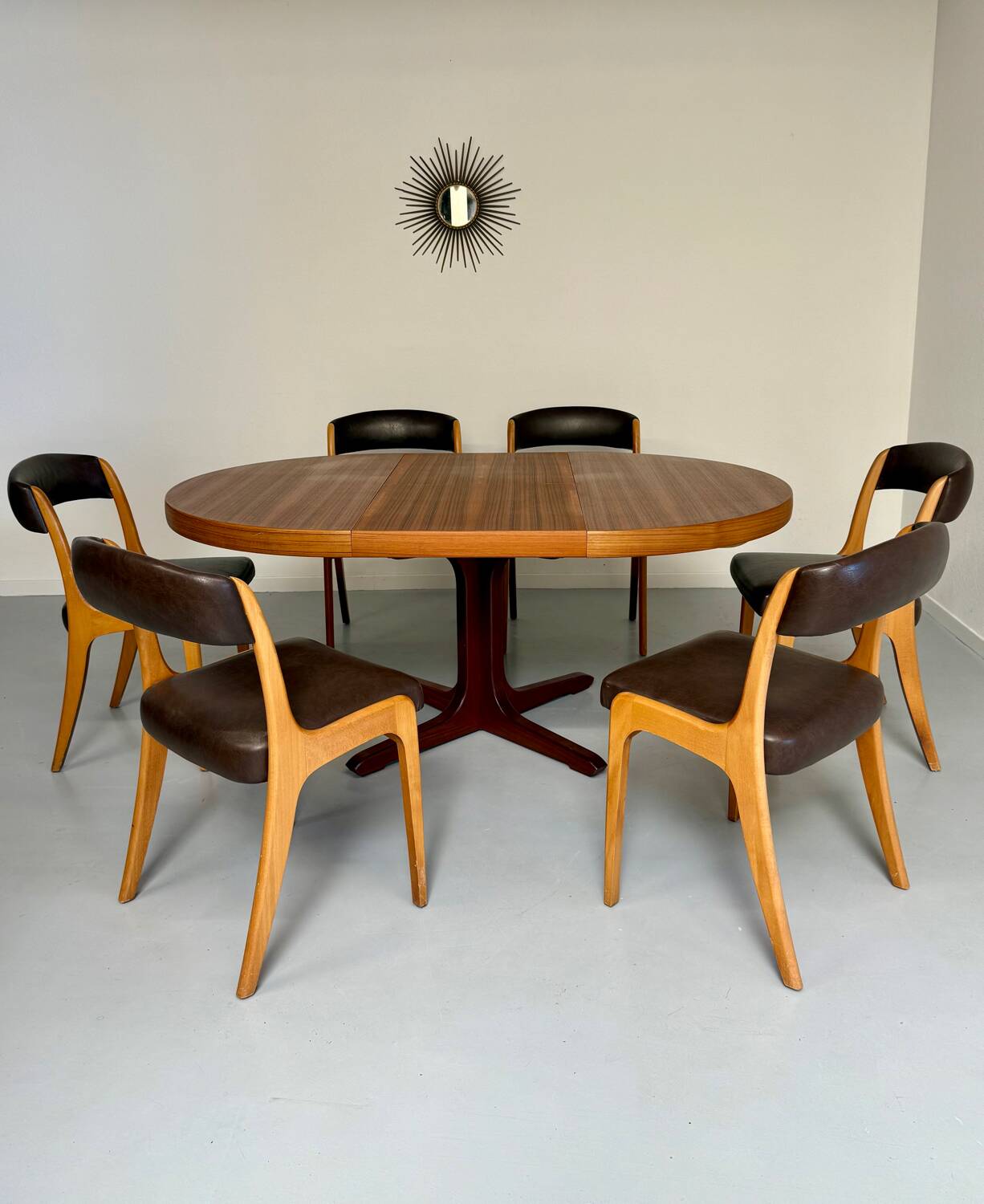 Set of 6 Baumann curved wood and imitation leather chairs, gondola model, 70s