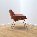 Monk armchair, Protoria