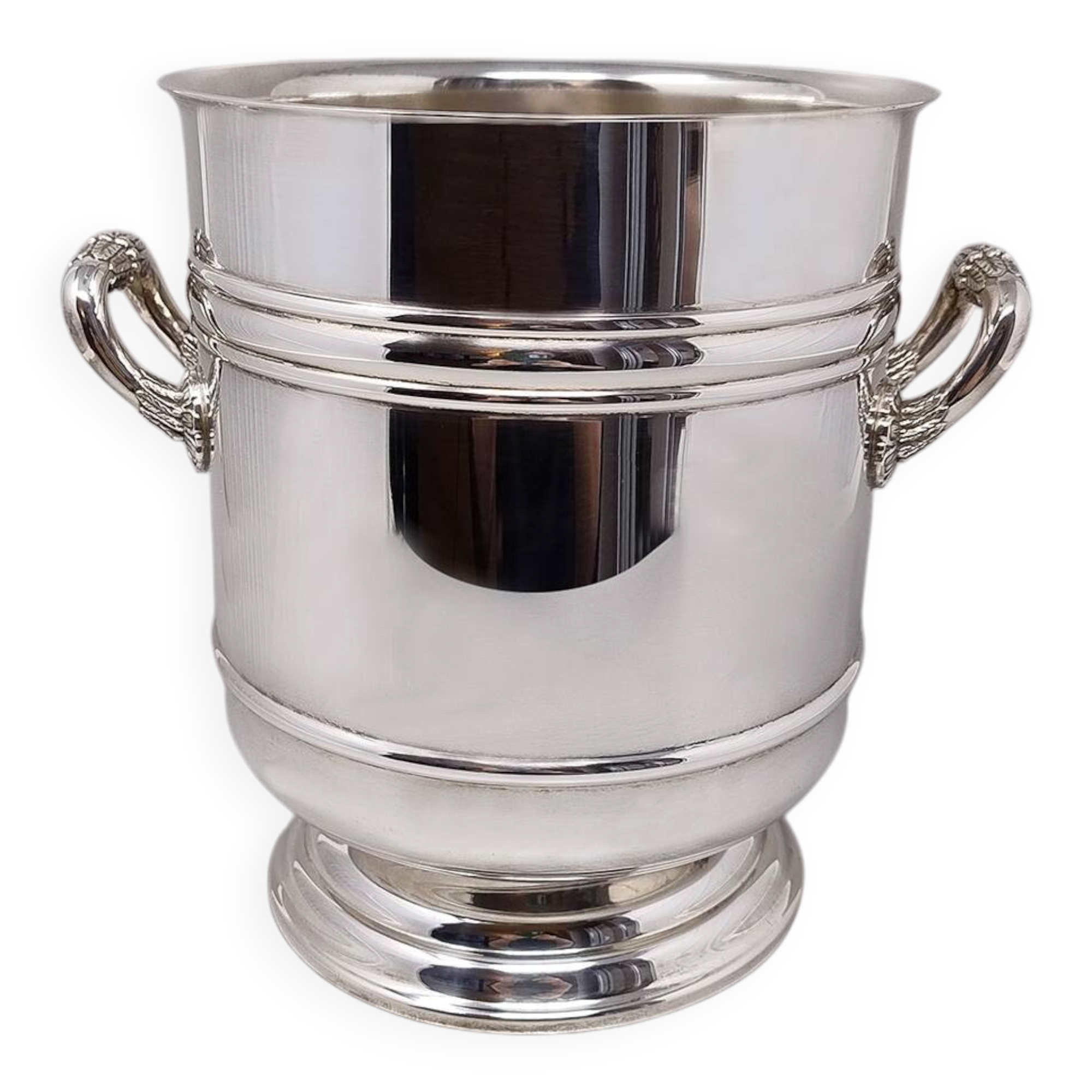 1950s Gorgeous Champagne or Ice Bucket by Christofle in Silver Plated. Made