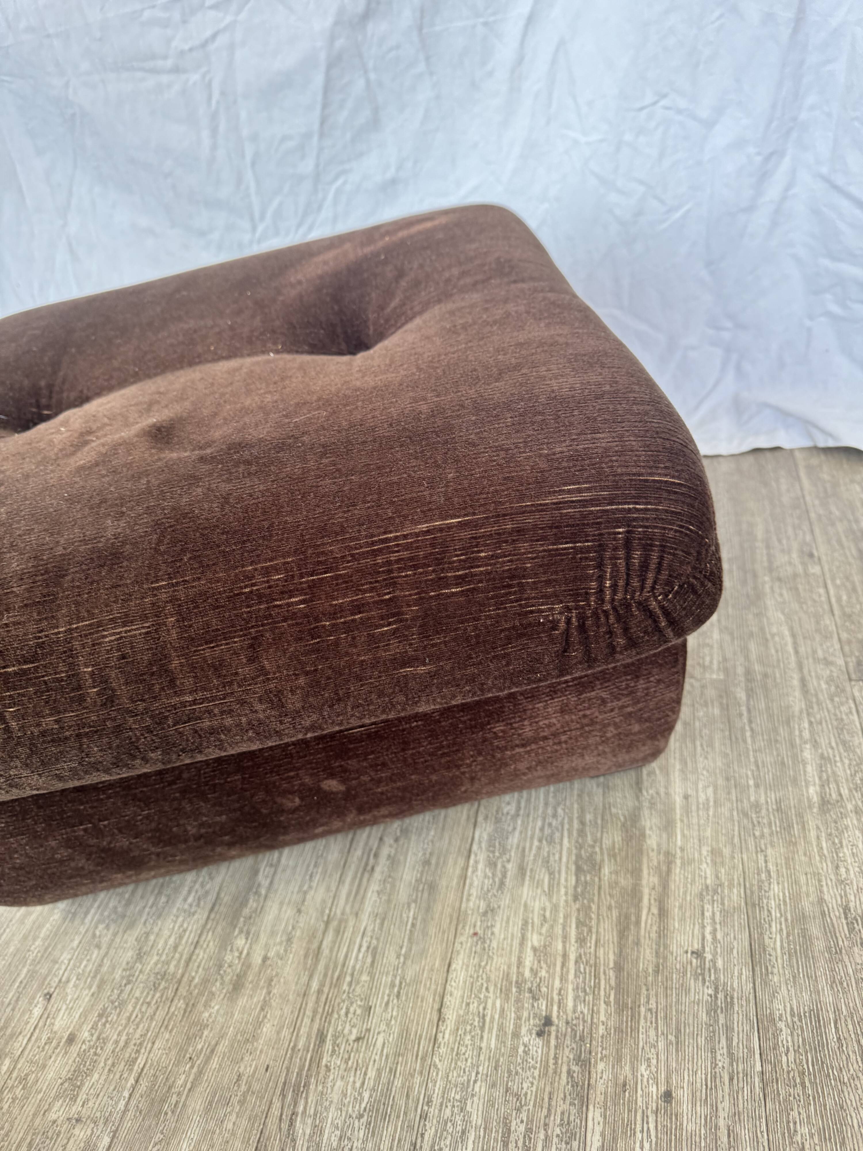 70s velvet pouf