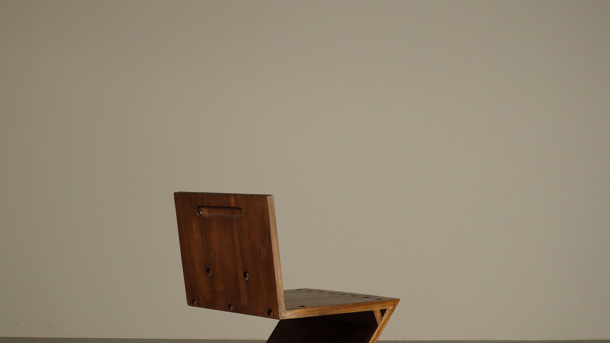 Ensemble de quatre chaises Zig-Zag après Gerrit Rietveld