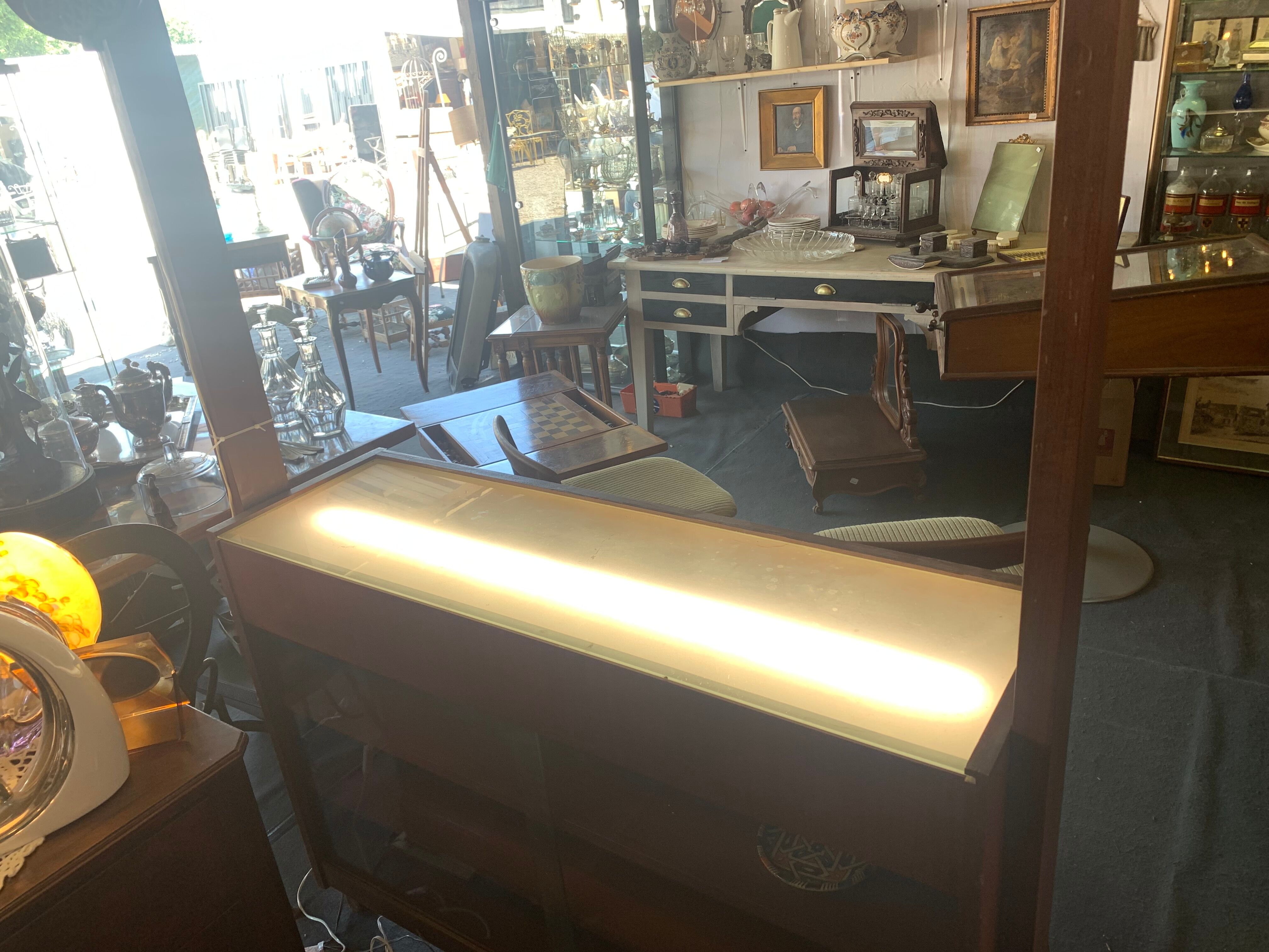 Bar en bois fruitier