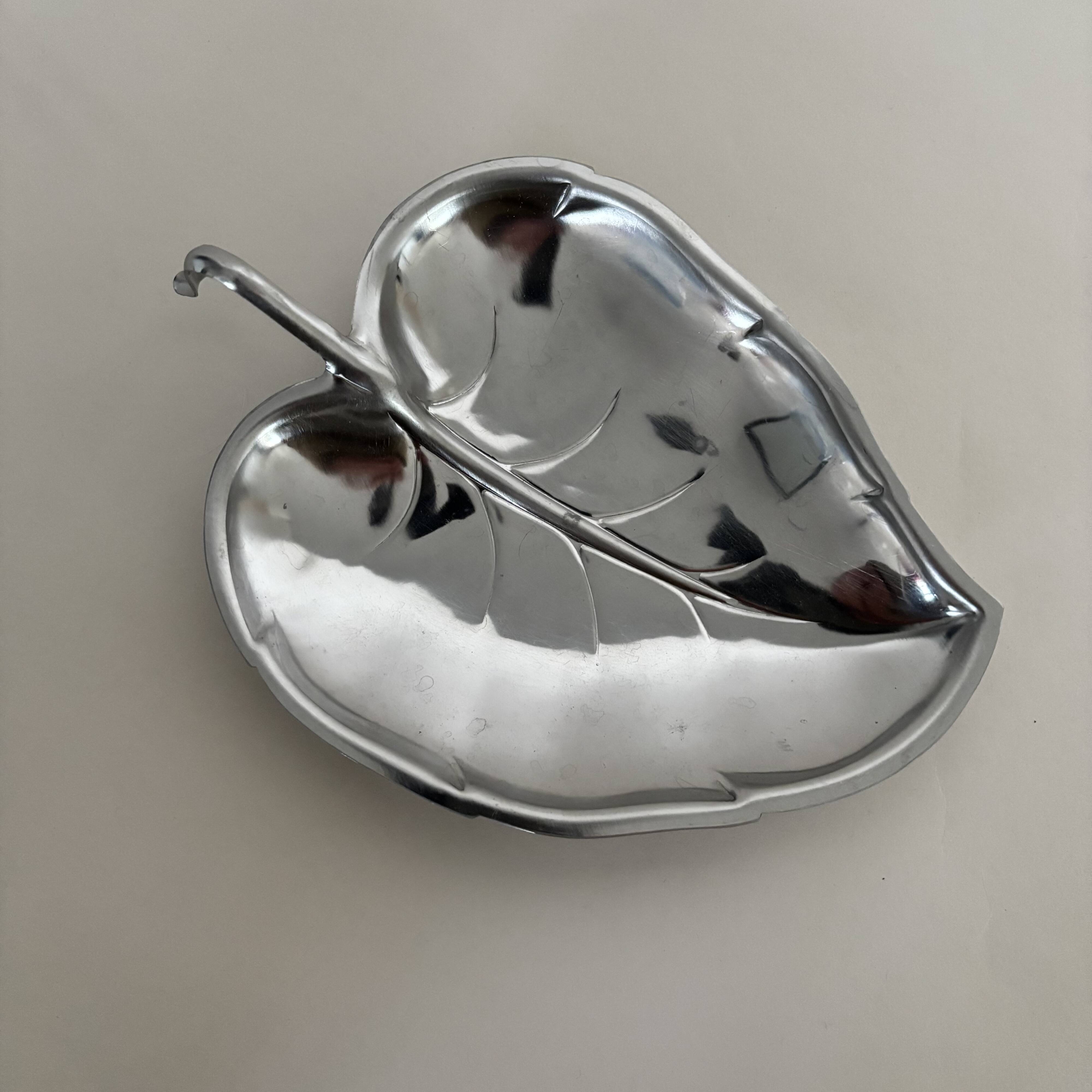 Vintage stainless steel leaf bowl