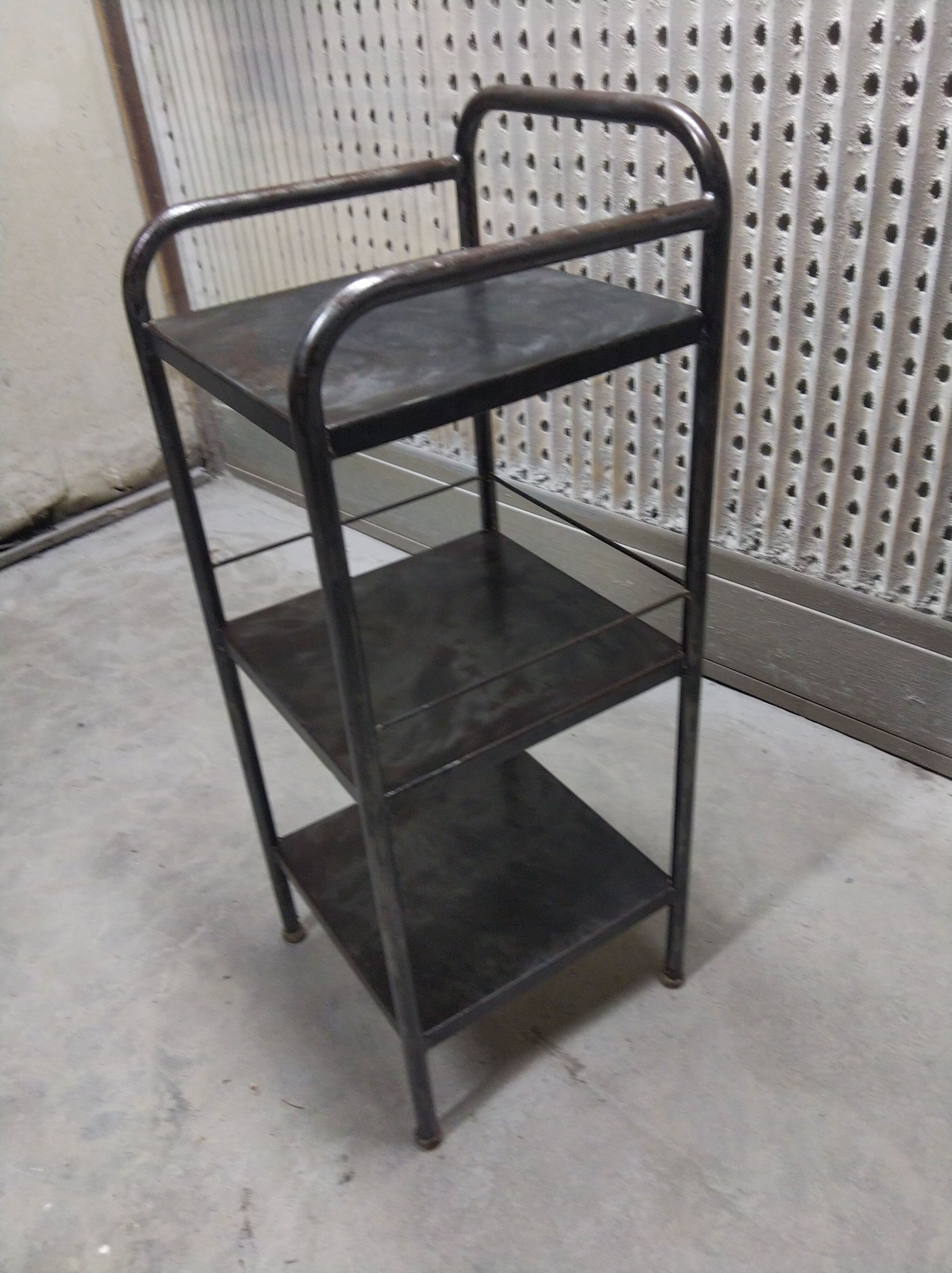 High bedside in steel industrial