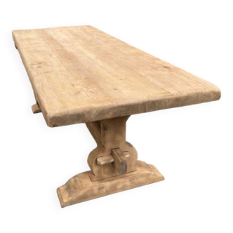 Monastery table in aeorogumed oak