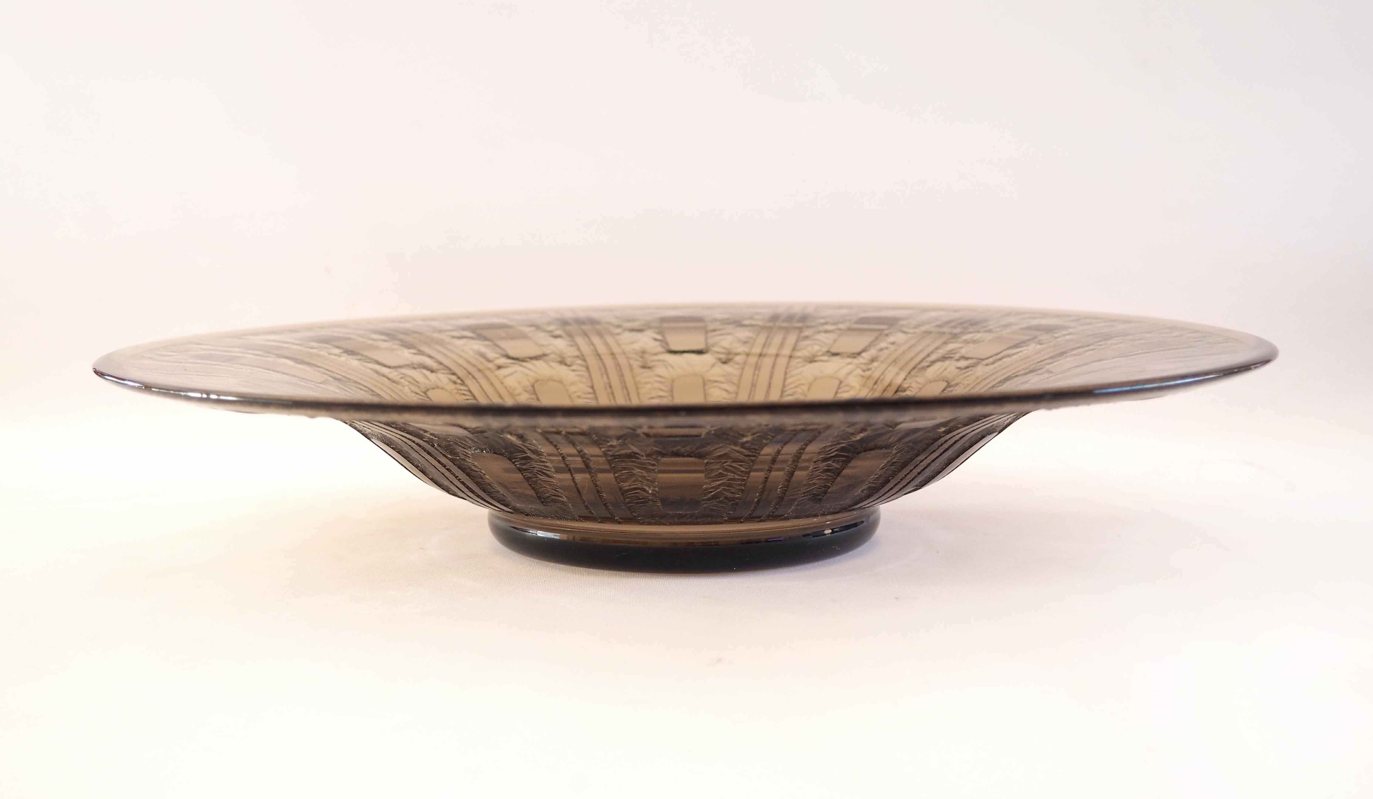 Verror dish engraved smoked glass