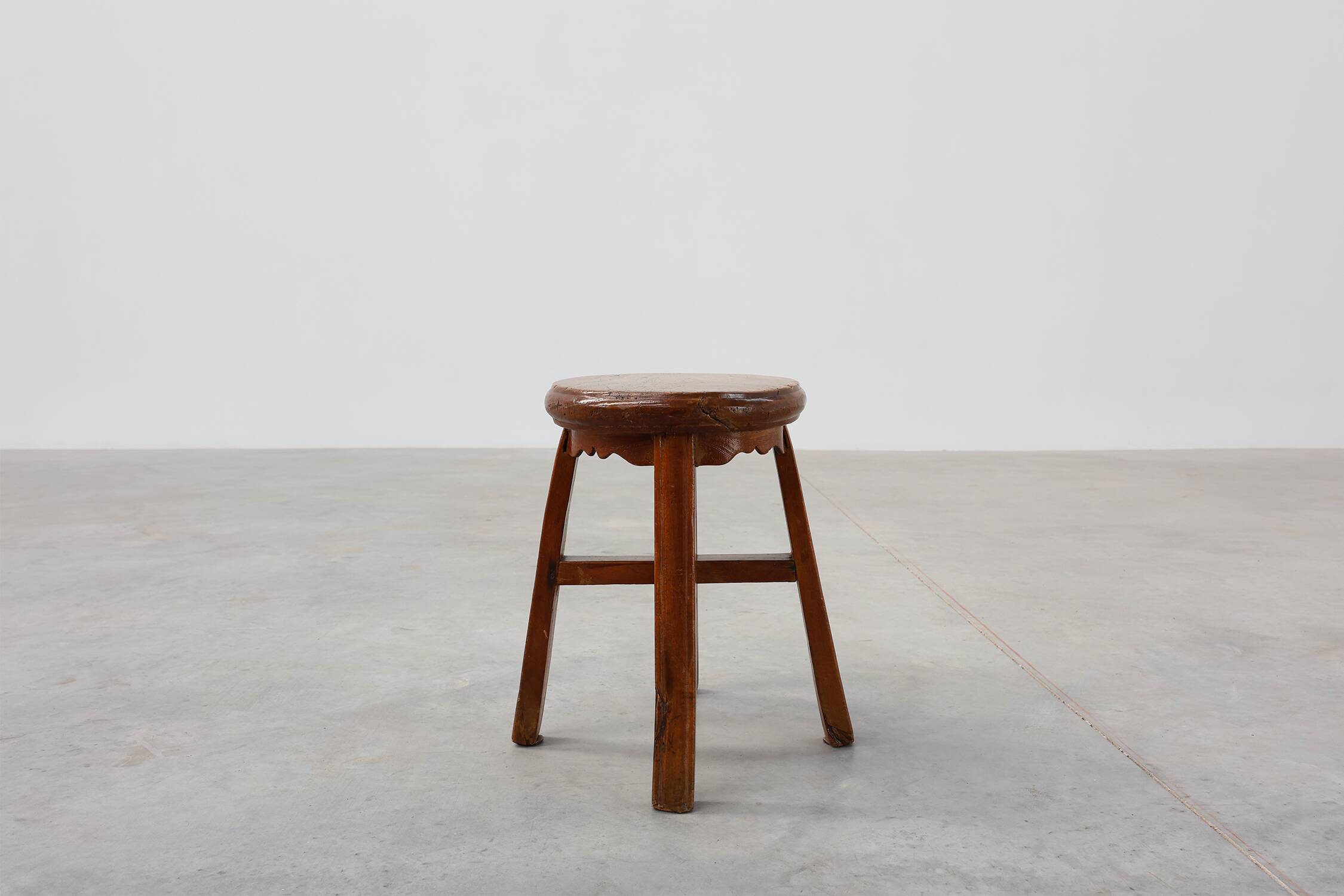 French Antique round stool in oak with nice patina, ca. 1850