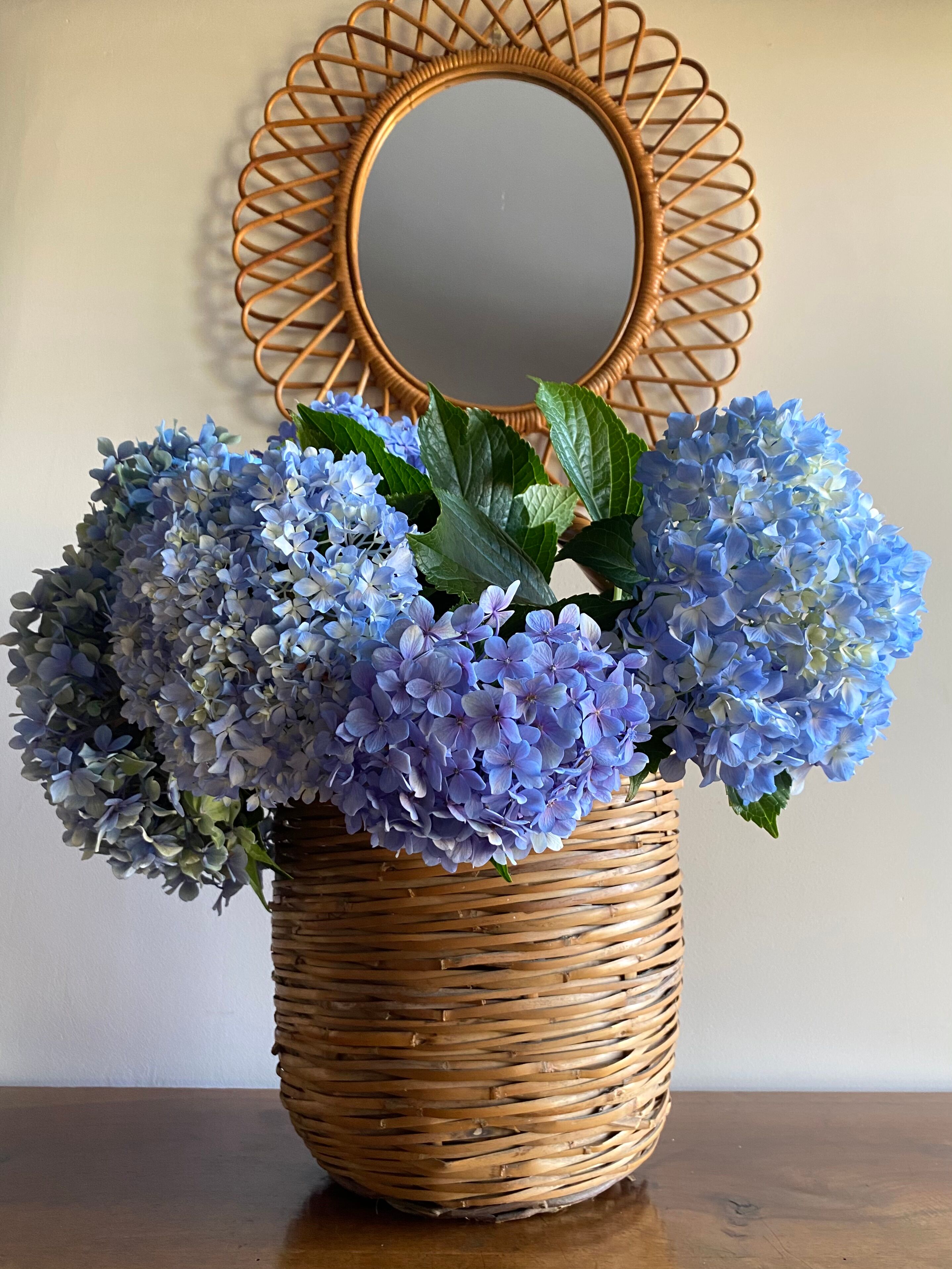 Old handmade 🧺 basket in braided rattan bamboo