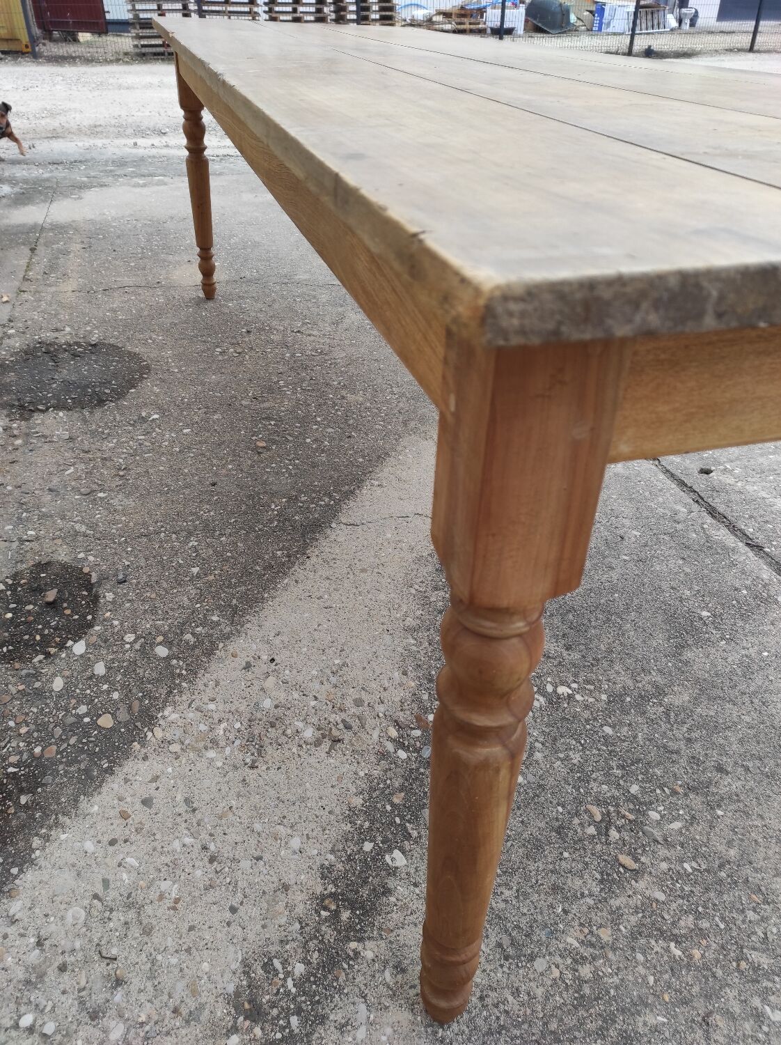 Farmhouse table turned foot and light wood 250cm