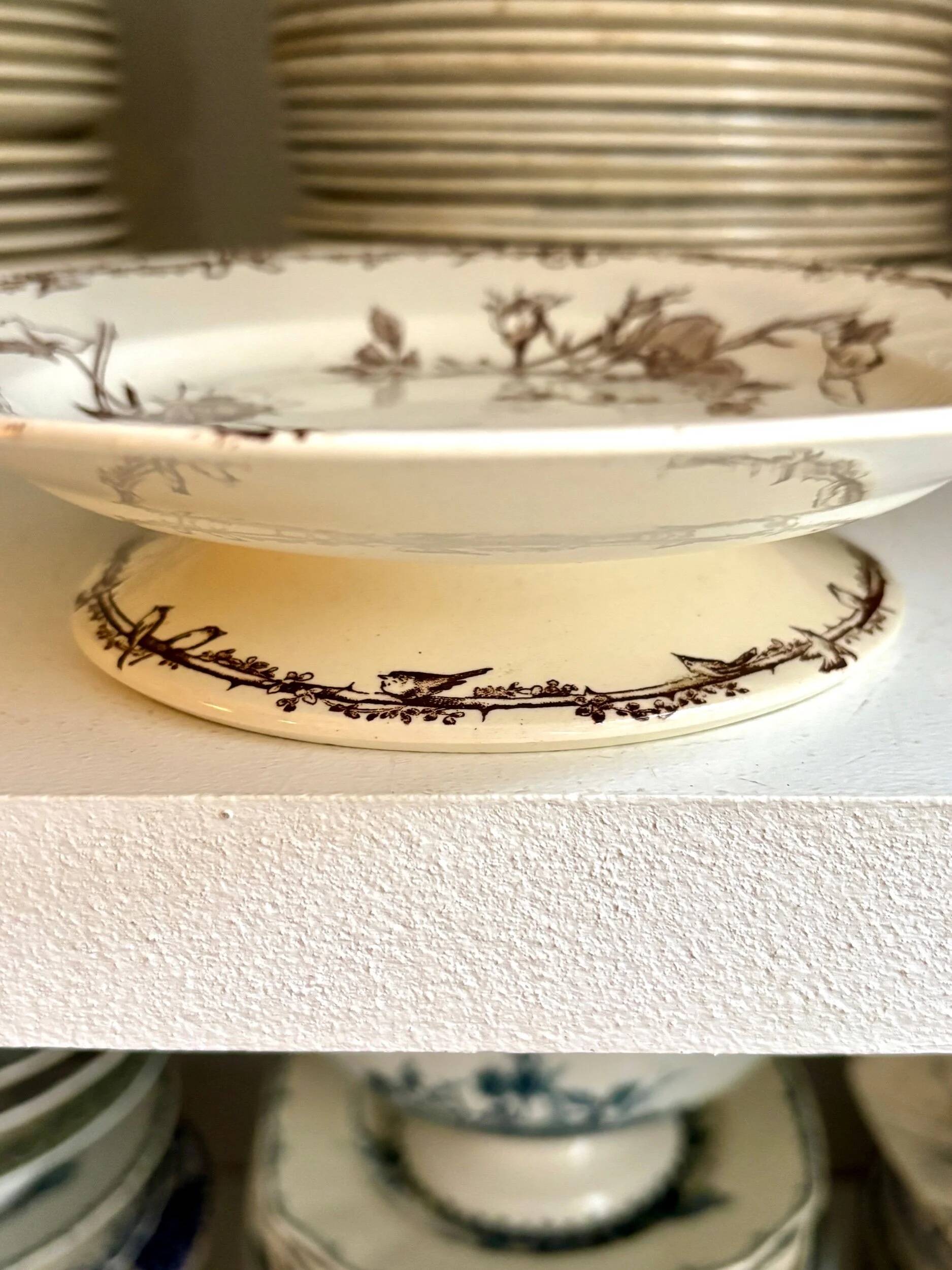 HB & Cie brown ironstone cake plate