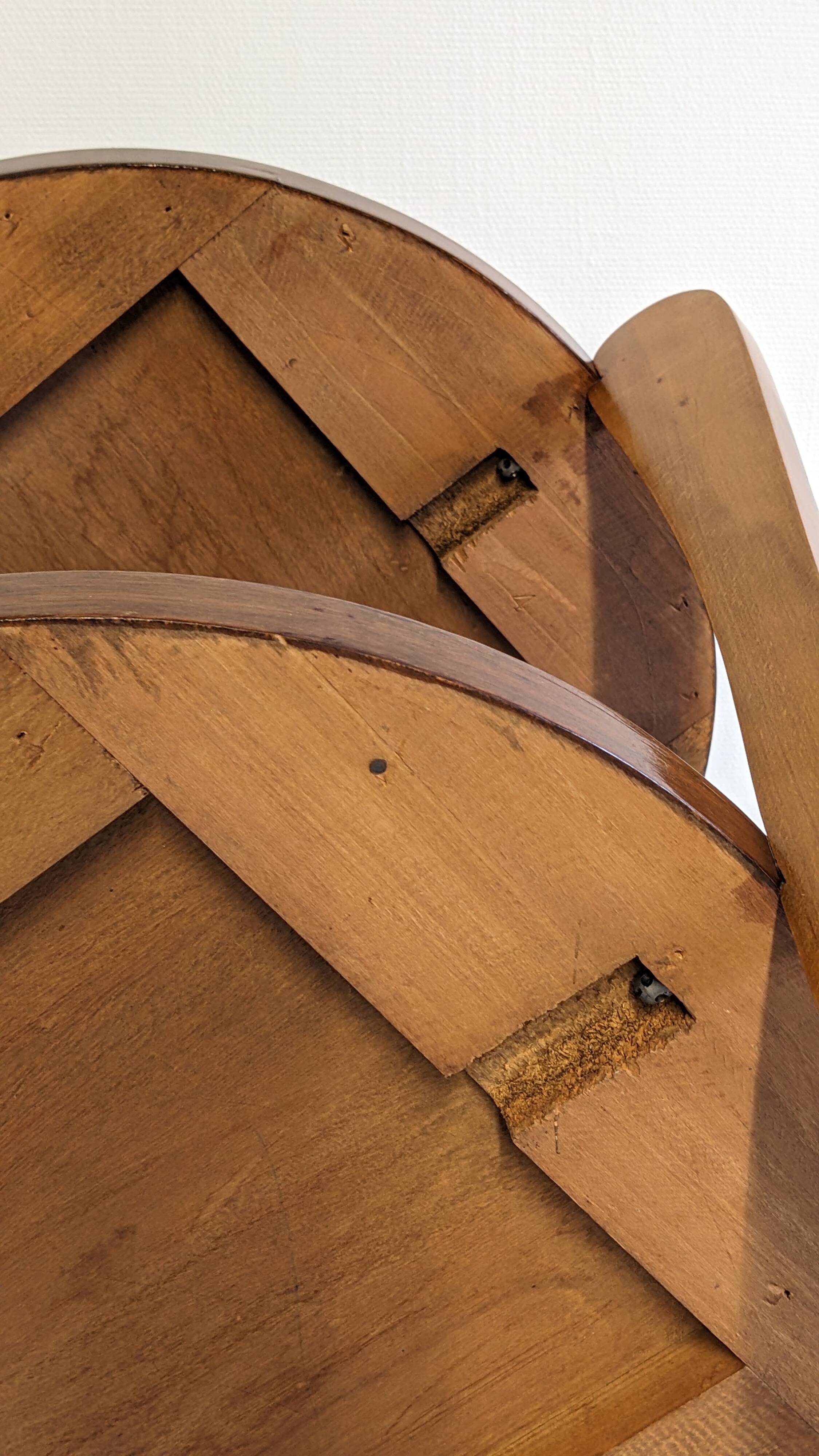 Art Deco round pedestal side table circa 1930