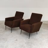 Pair of dark brown rockabilly style armchairs in new vintage condition
