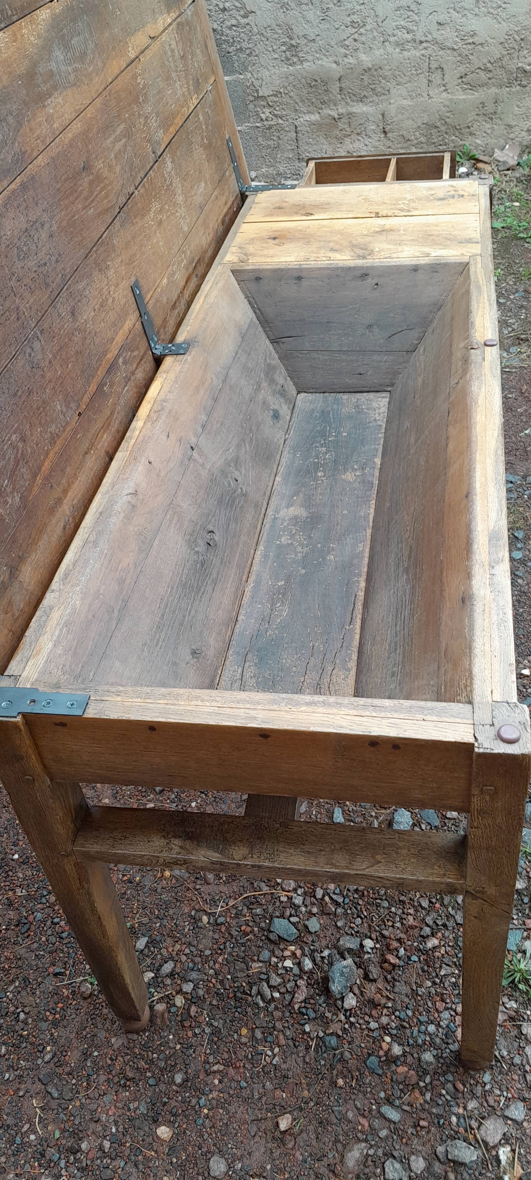 Oak kneading farm table