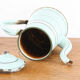 Cafetière en tôle émaillée