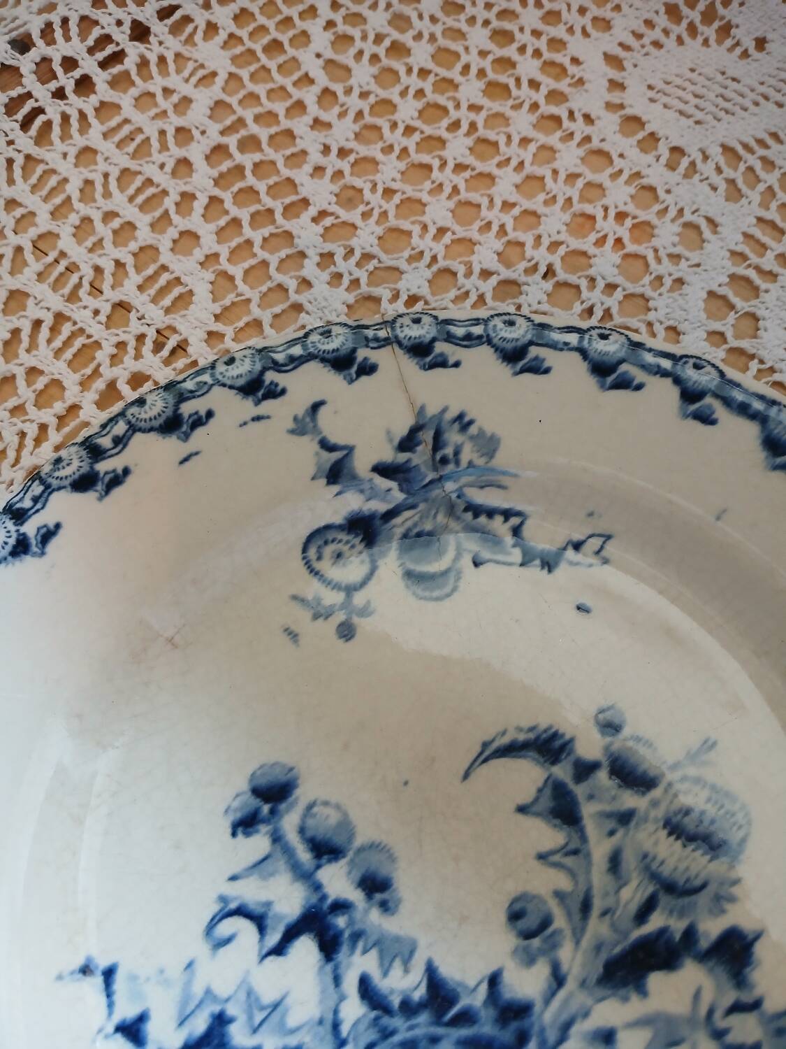 4 flat plates "thistles" from gien