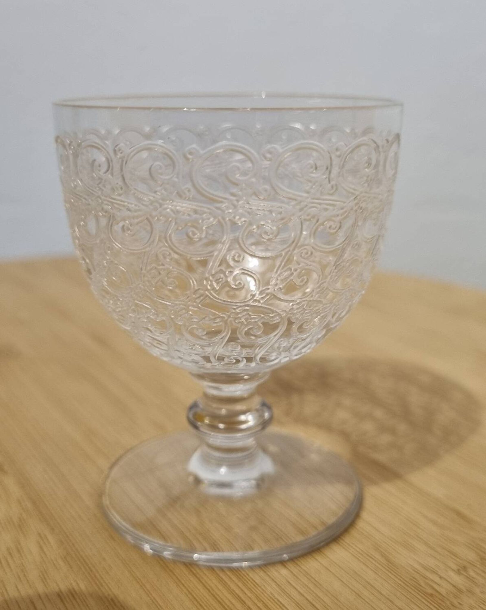 Verre a vin cuit Baccarat modèle Rohan, 1920