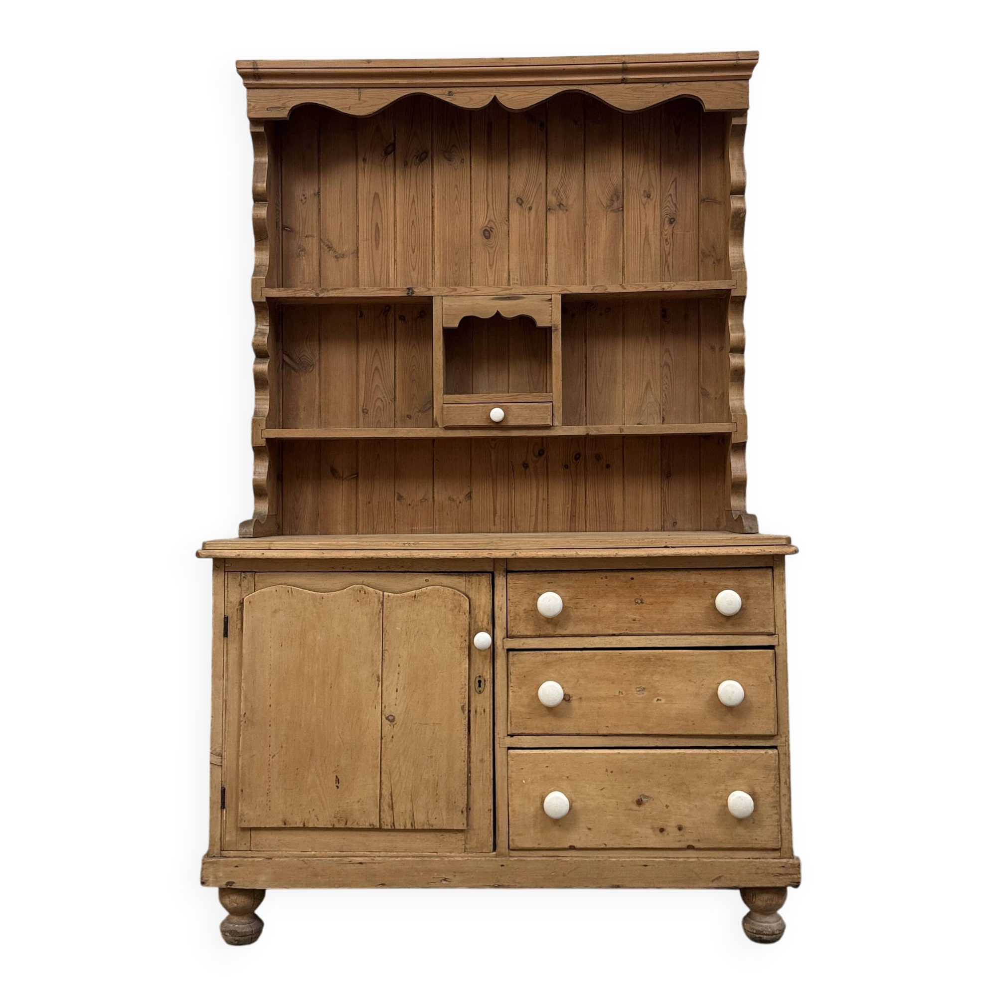 Antique English two-body buffet in solid pine (renovated)