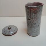 Former sandstone pouring coffee maker