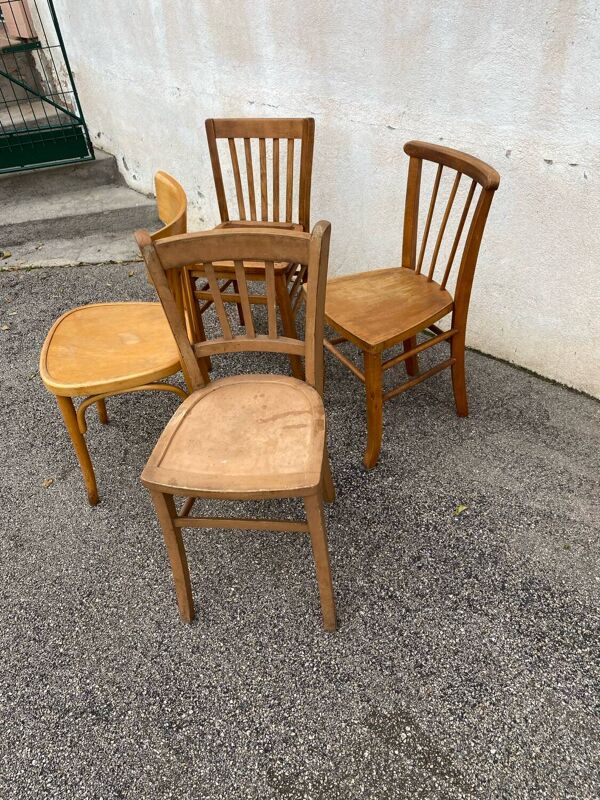 Set de 4 chaises bistrot dépareillées jaunes