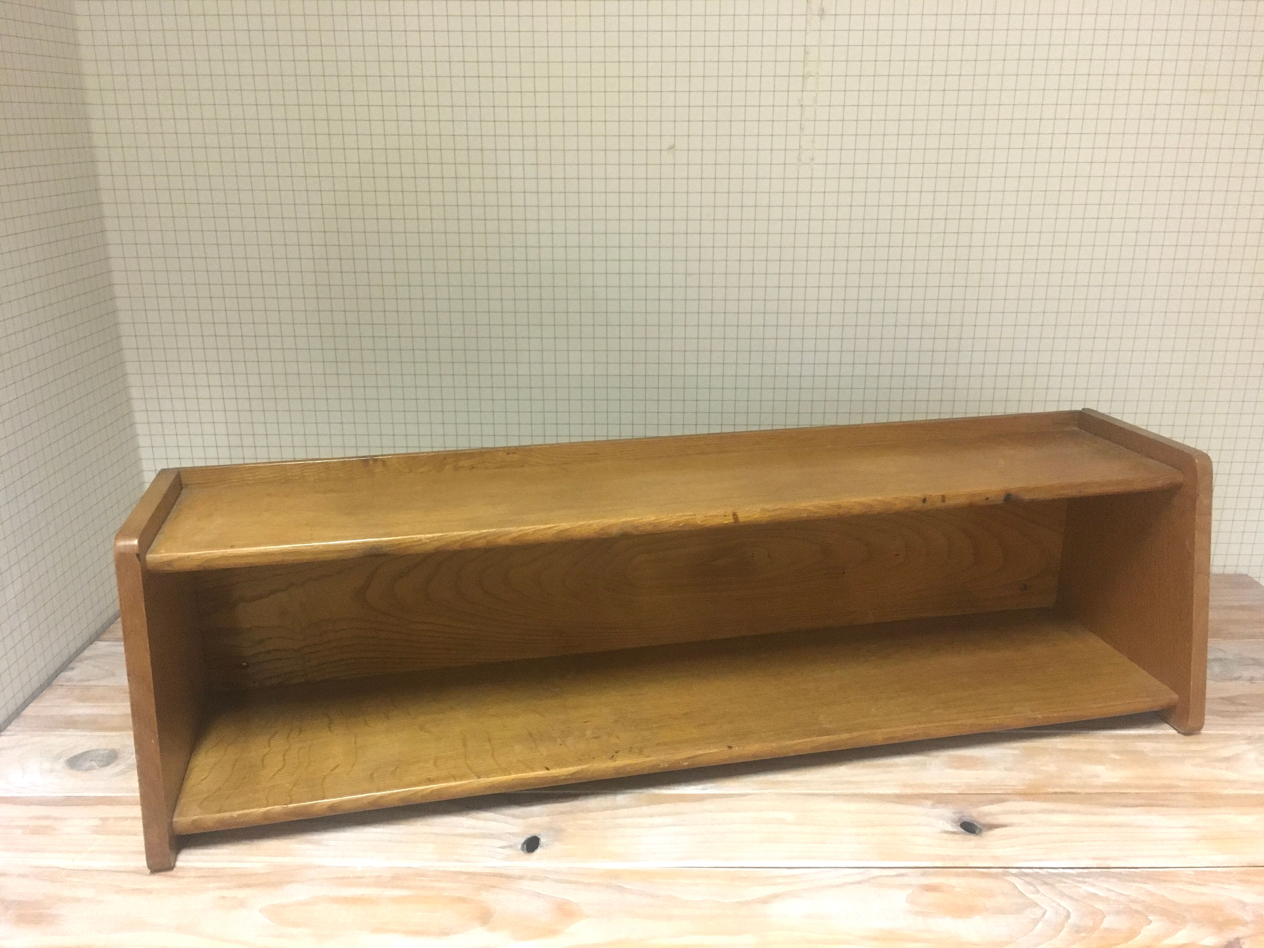 Etagère murale en bois