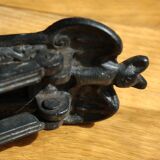 Knocker