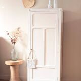 Armoire bonnetière parisienne vintage rénovée