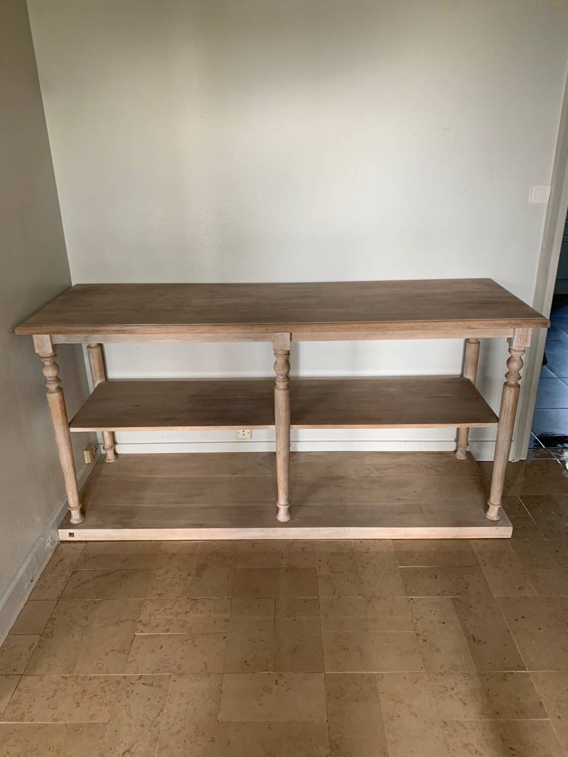 Interiors draper table