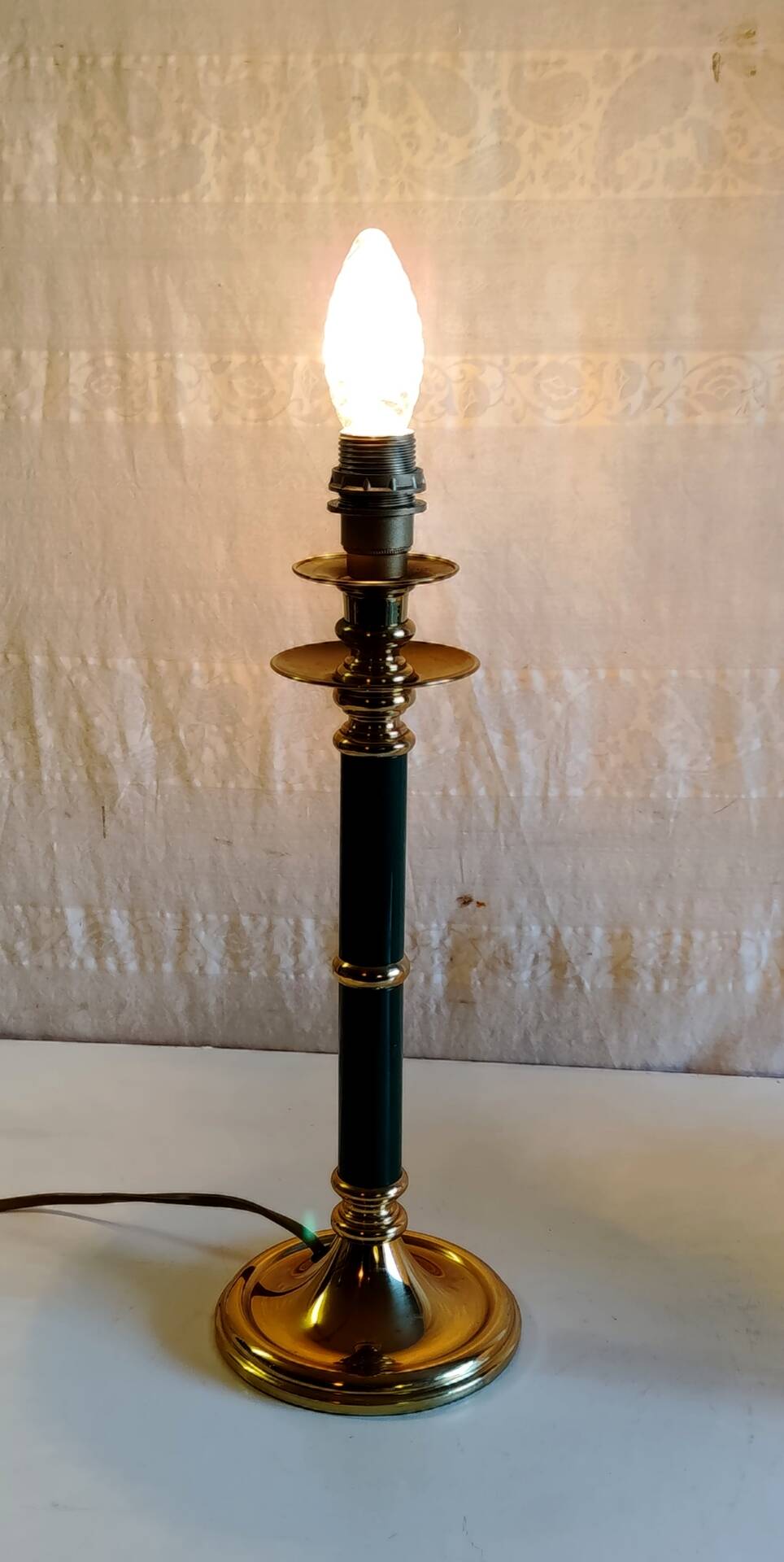 English table lamp base in gilded brass - mid 20th century.