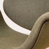 Pair of gray "Little Tulip" armchairs by Pierre Paulin for Artifort 80's