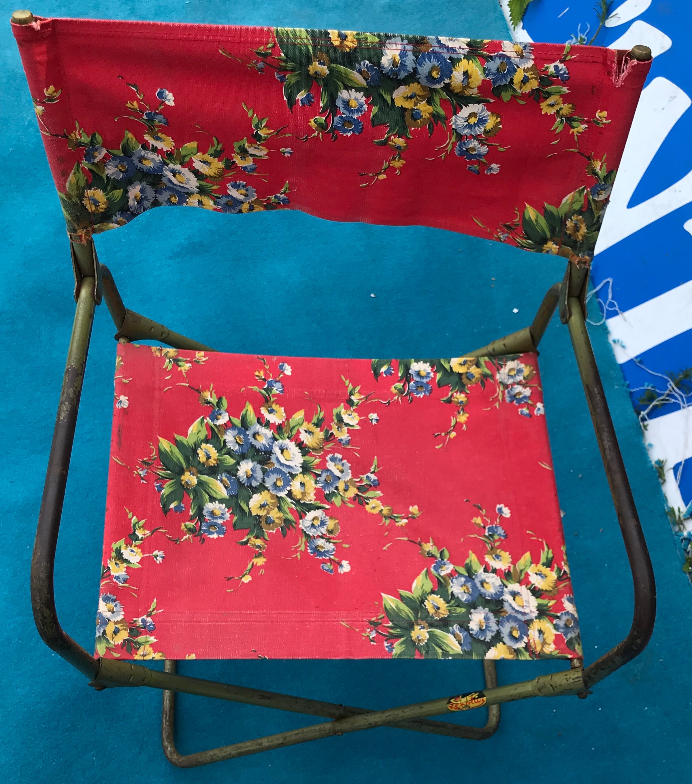 Renolux foldable chair