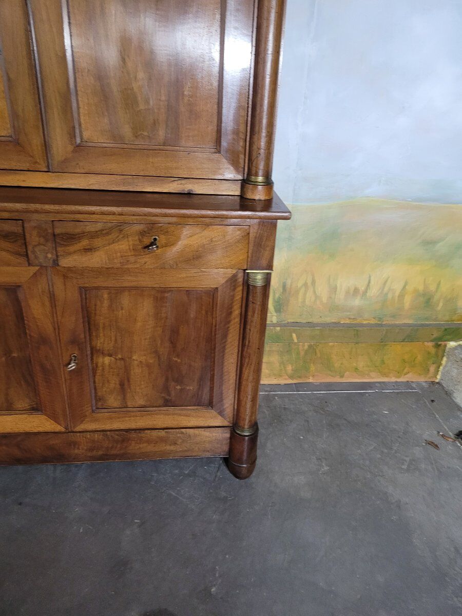Buffet deux corps Empire en noyer