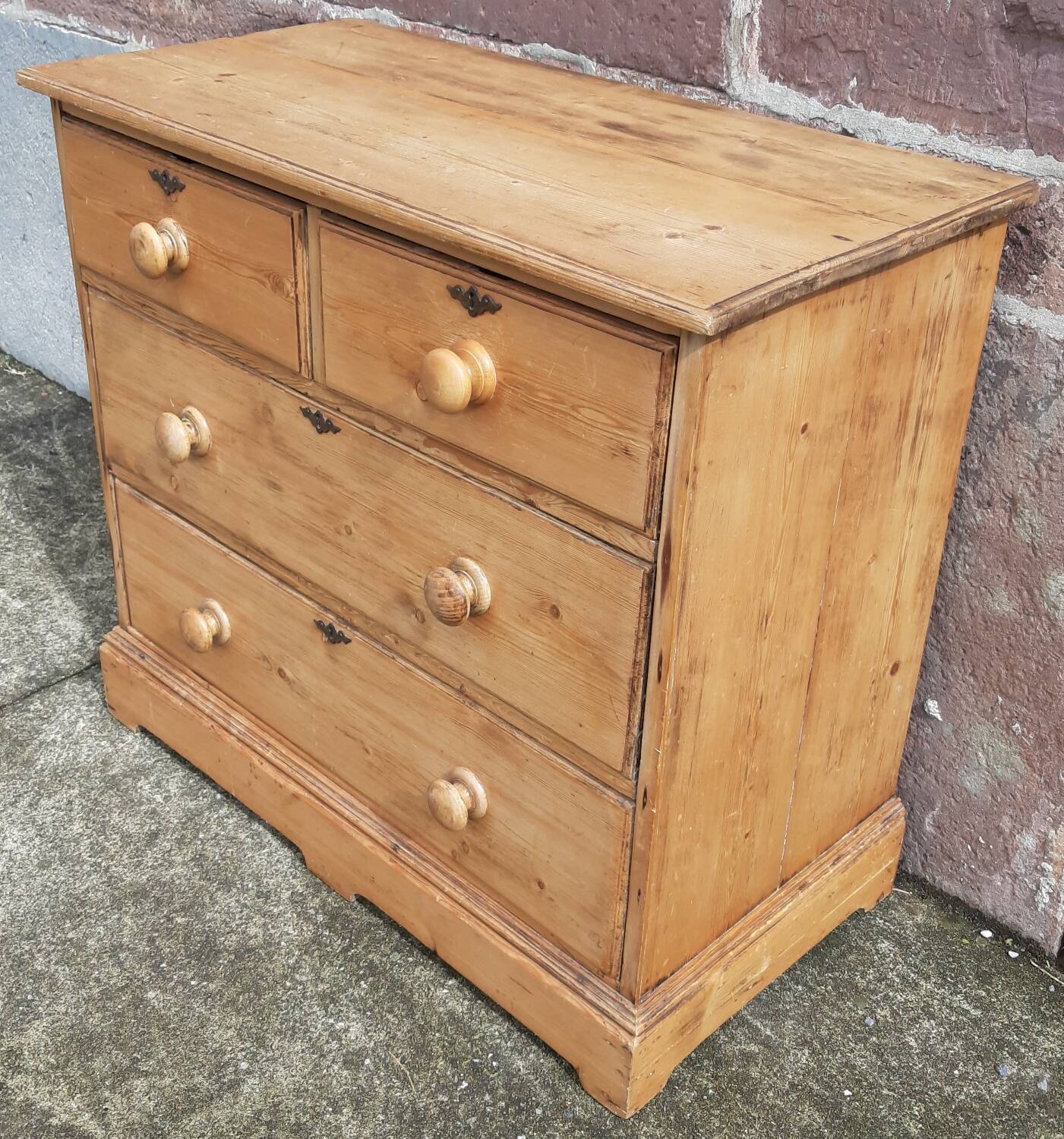 Commode tiroirs