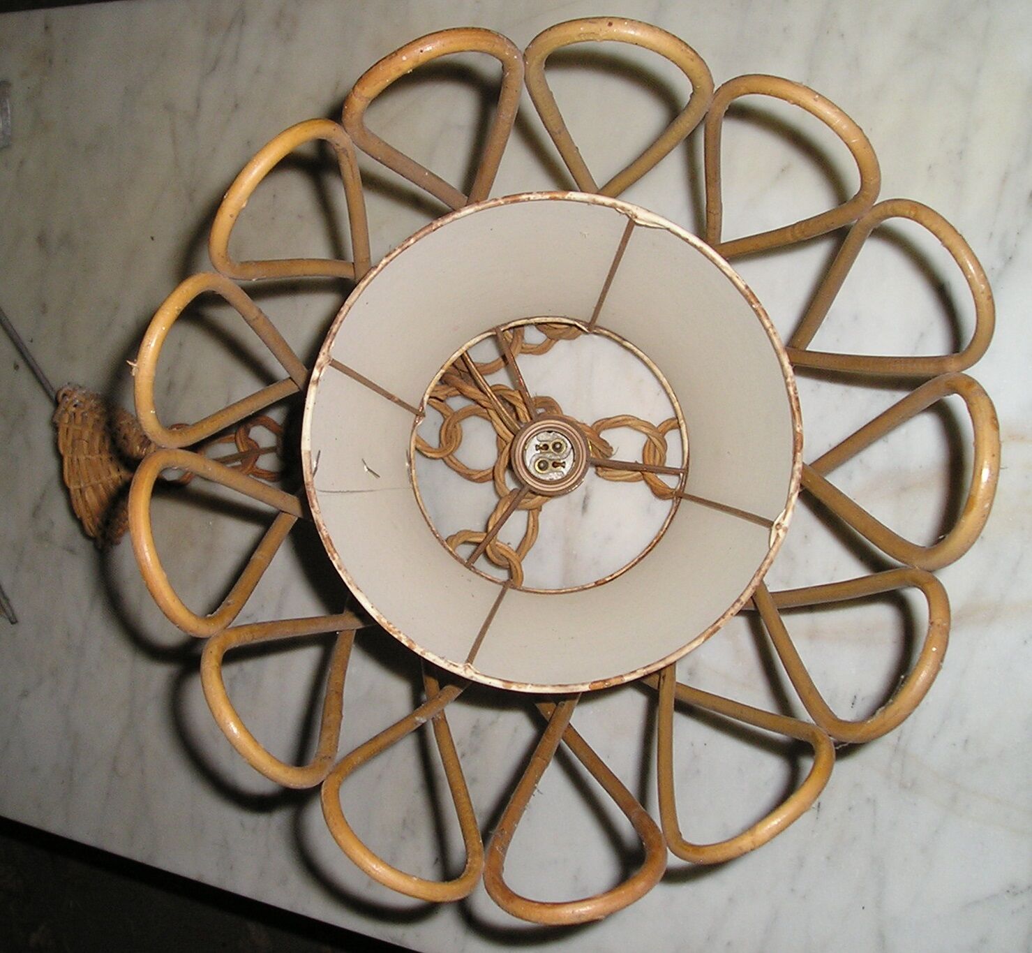 Chandelier hanging Wicker rattan of the years 60/70