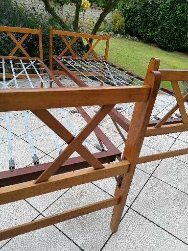Vintage brace beds