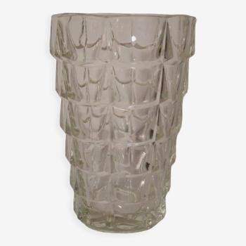 Glass vase, notched geometric pattern