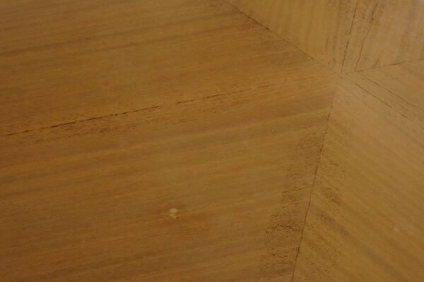 Table ''M.'' par P. Starck édition Driade Aleph 1980