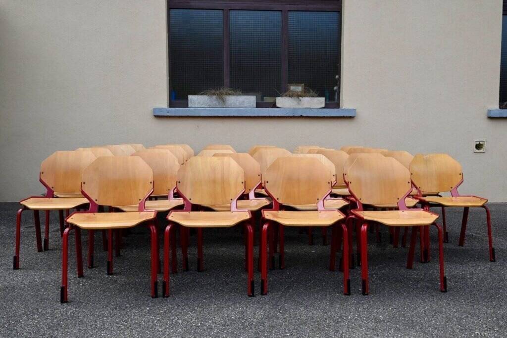 Set of 4 Design Chairs Rio Fröscher 1985 Postmodern Red Wood