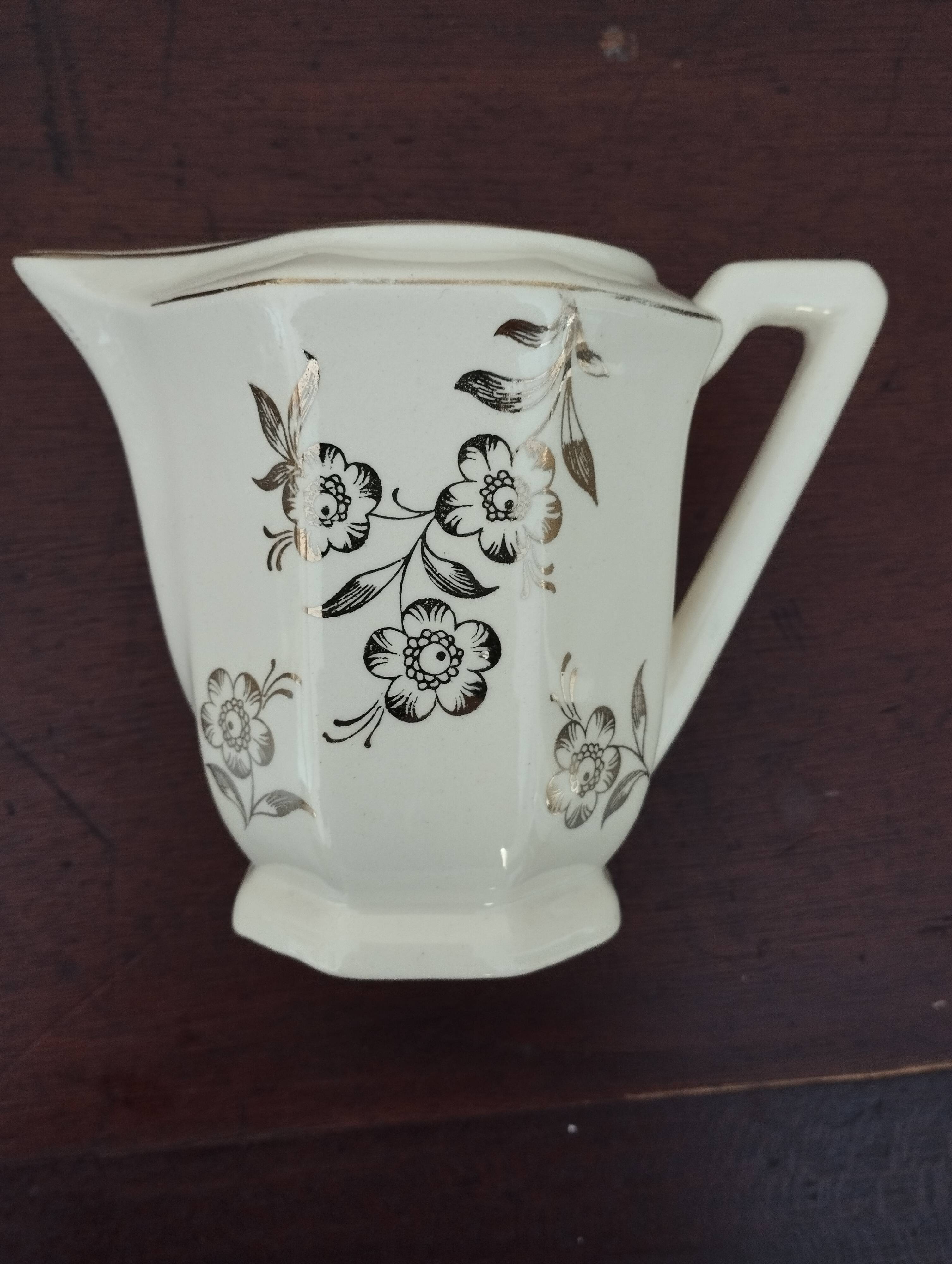 Pot à lait Digoin Raphaël