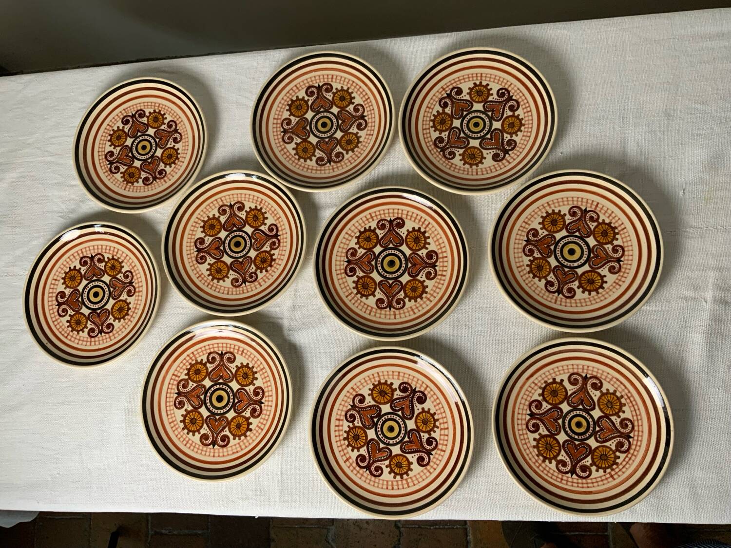 10 assiettes vintage