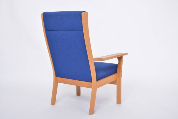 Chaise GE 181 moderne danoise du milieu du siècle, rembourrée, par Hans Wegner pour GETAMA