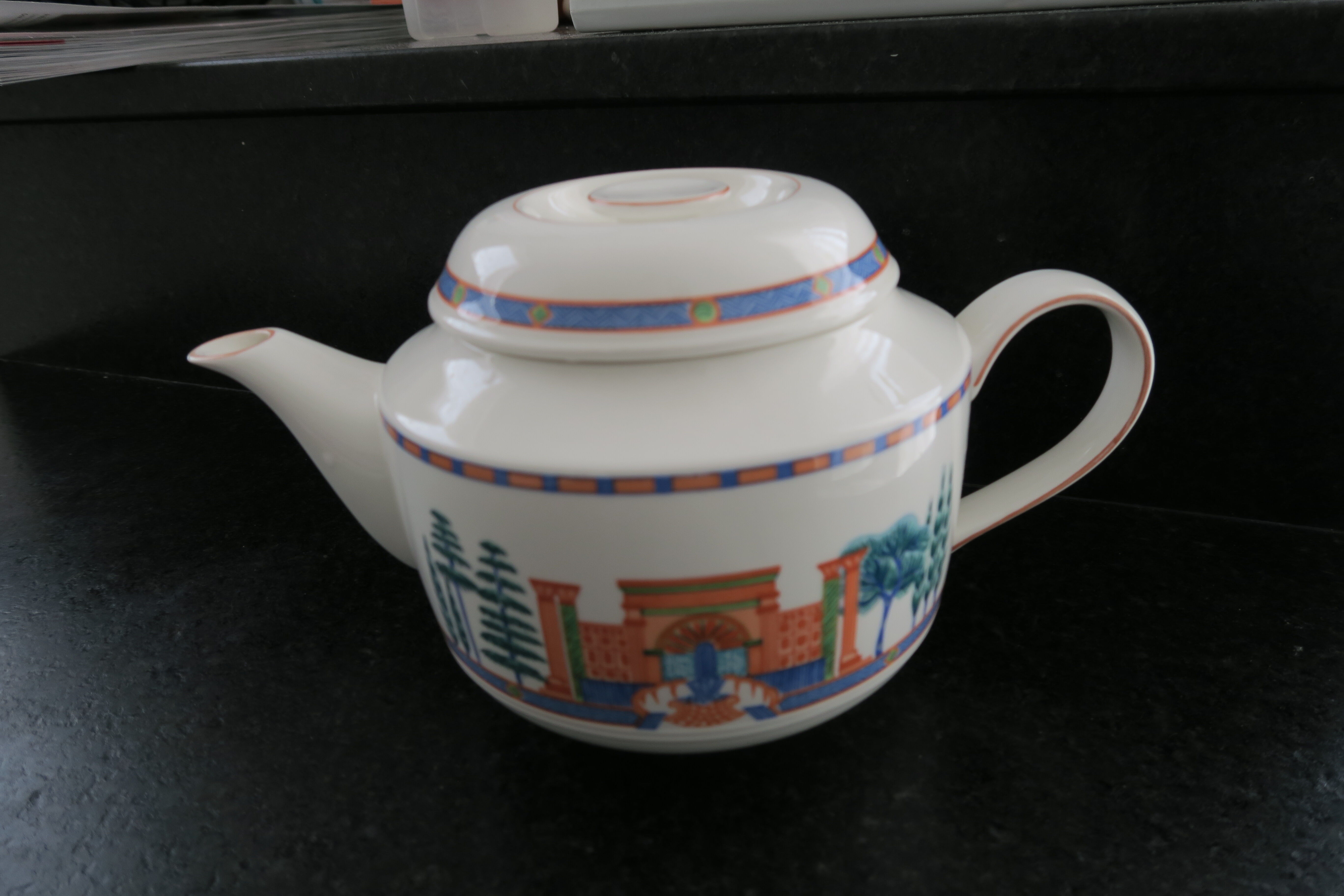 Villeroy and boch via appia teapot