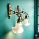 Paire d'appliques murales en laiton de style Art Nouveau