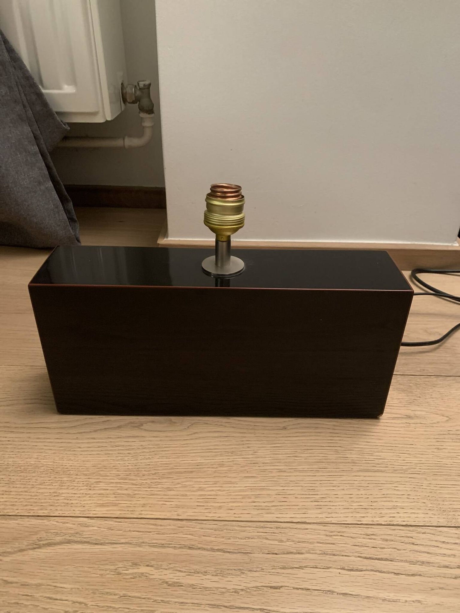 Pied de lampe de table