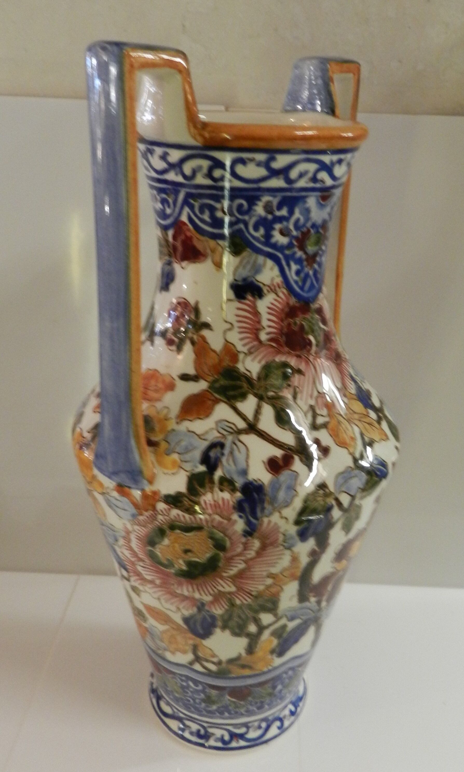 Gien peony model amphora vase