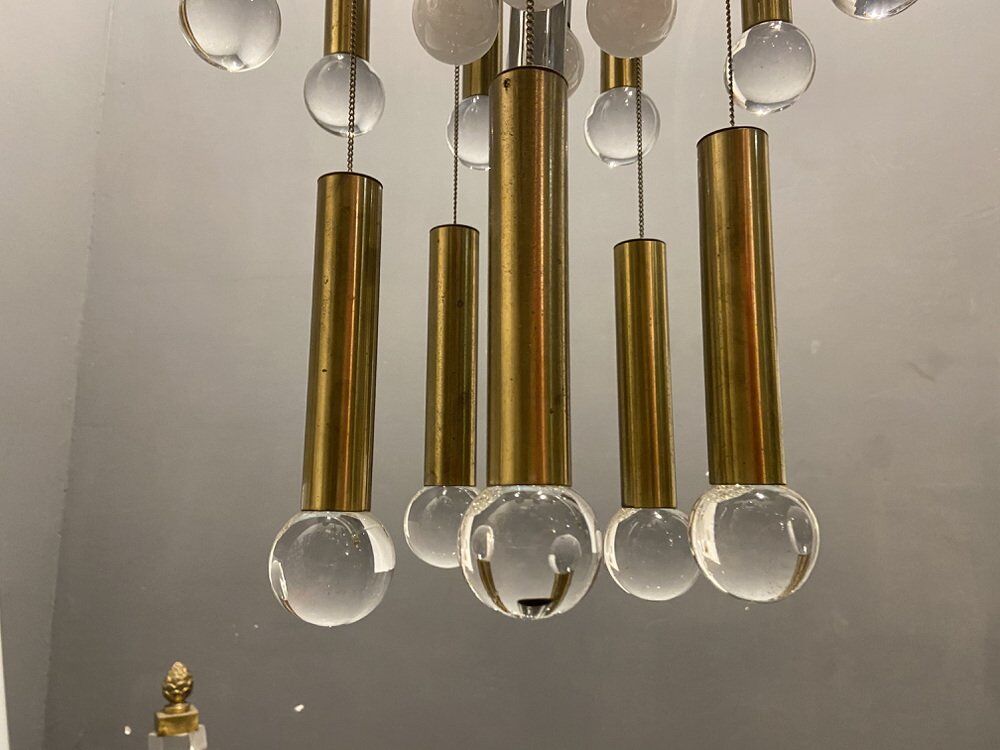 Lustre chrome et sphère en laiton du milieu du siècle de Sciolari
