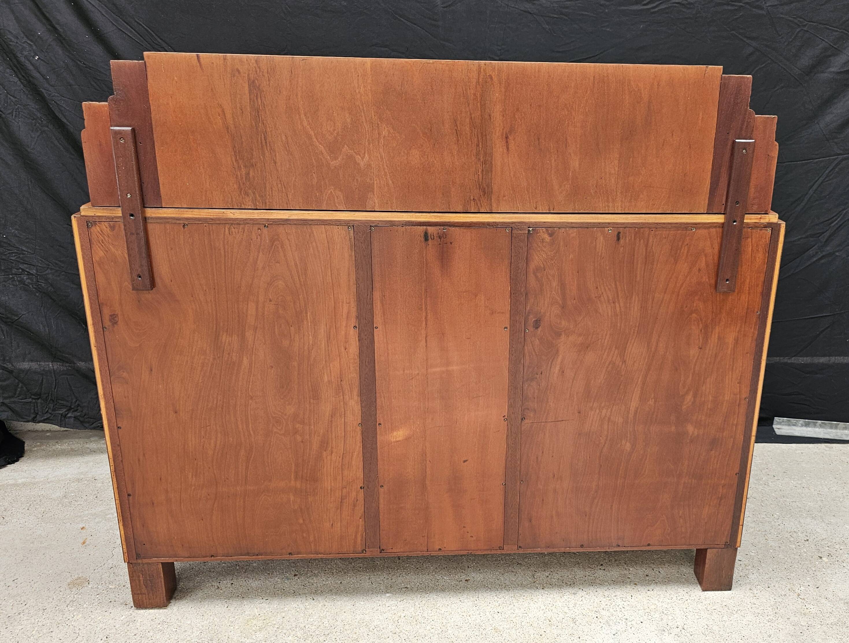 Art Deco buffet by Saddier & Fils in solid rosewood and veneer.
